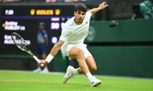 Alcaraz hướng đến hat-trick chung kết Wimbledon Alcaraz hướng đến hat-trick chung kết Wimbledon