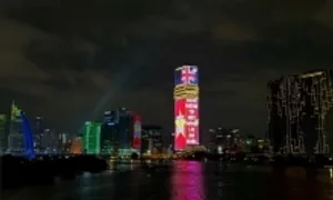 Saigon Marina IFC thắp sáng trong 'Tuần hữu nghị Việt Nam - Anh'